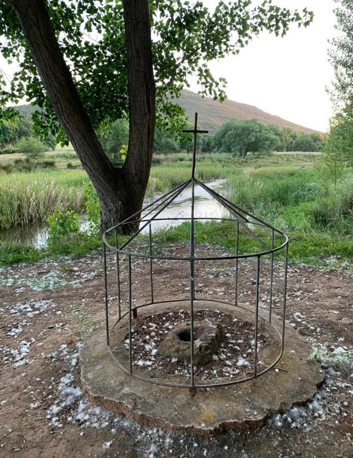 El Granado Villa Piedrabuena Luaran gambar